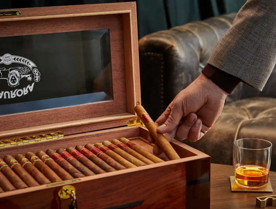 Cigar Care on the Go: Tips for Maintaining Your Travel Humidor