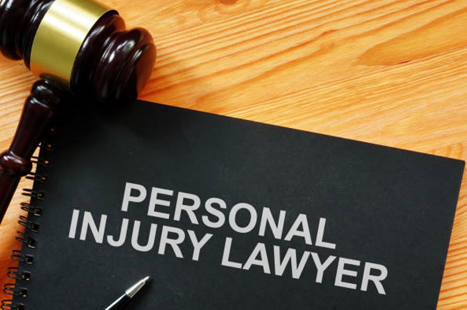 How Illinois Personal Injury Lawyers Level the Playing Field for Victims